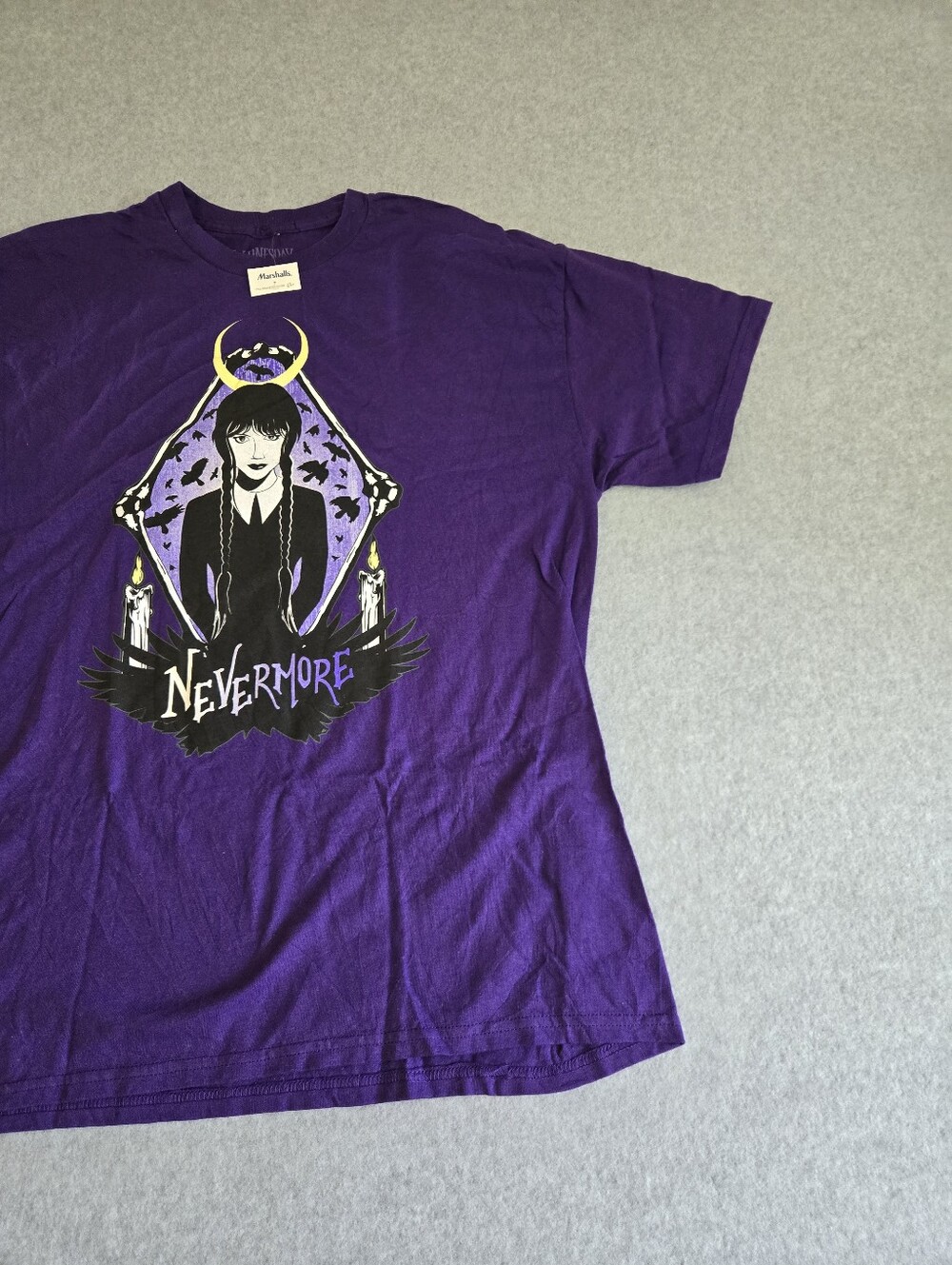 Unisex Wednesday Adams Nevermore Portrait T-Shirt X-Large Purple - Picture 3 of 10